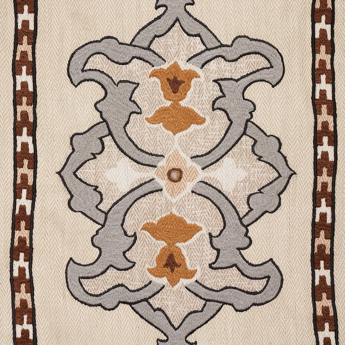 TEMARA HAND-EMBROIDERED PRINT_ NATURAL