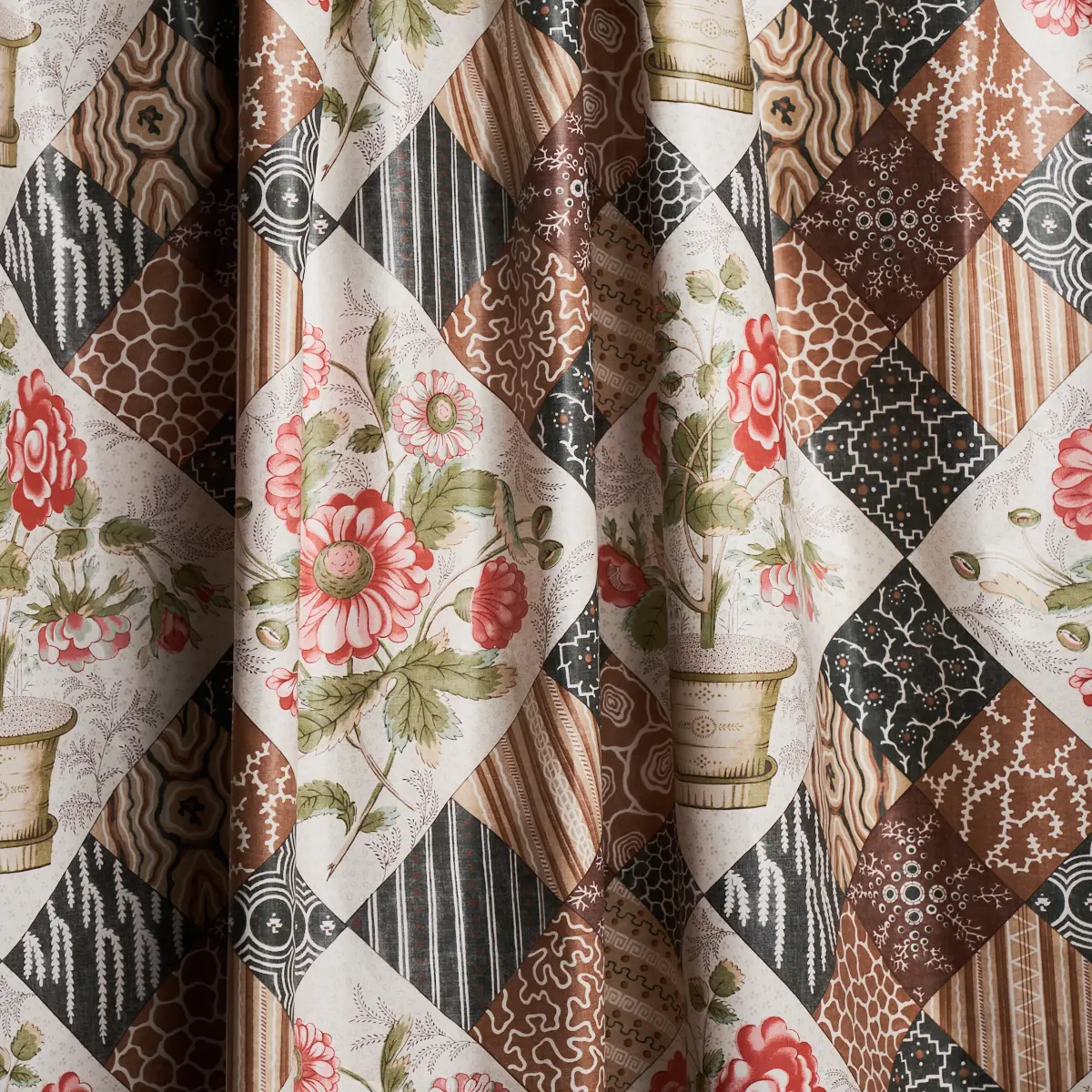 CALDWELL PATCHWORK CHINTZ_ ROSE AND CHOCOLATE