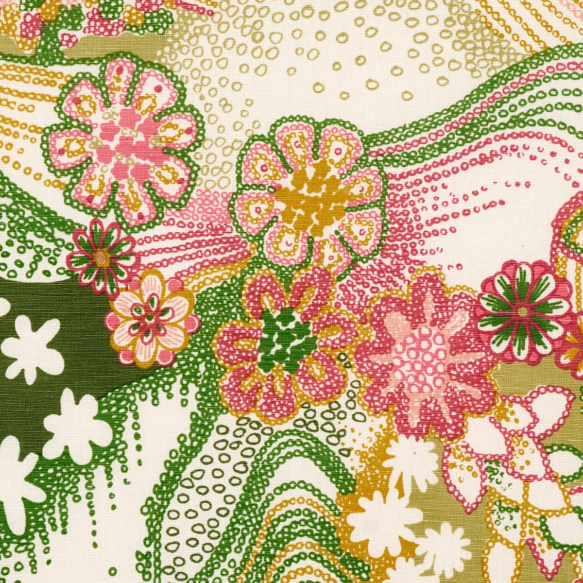 DAISY CHAIN_ GREEN AND PINK