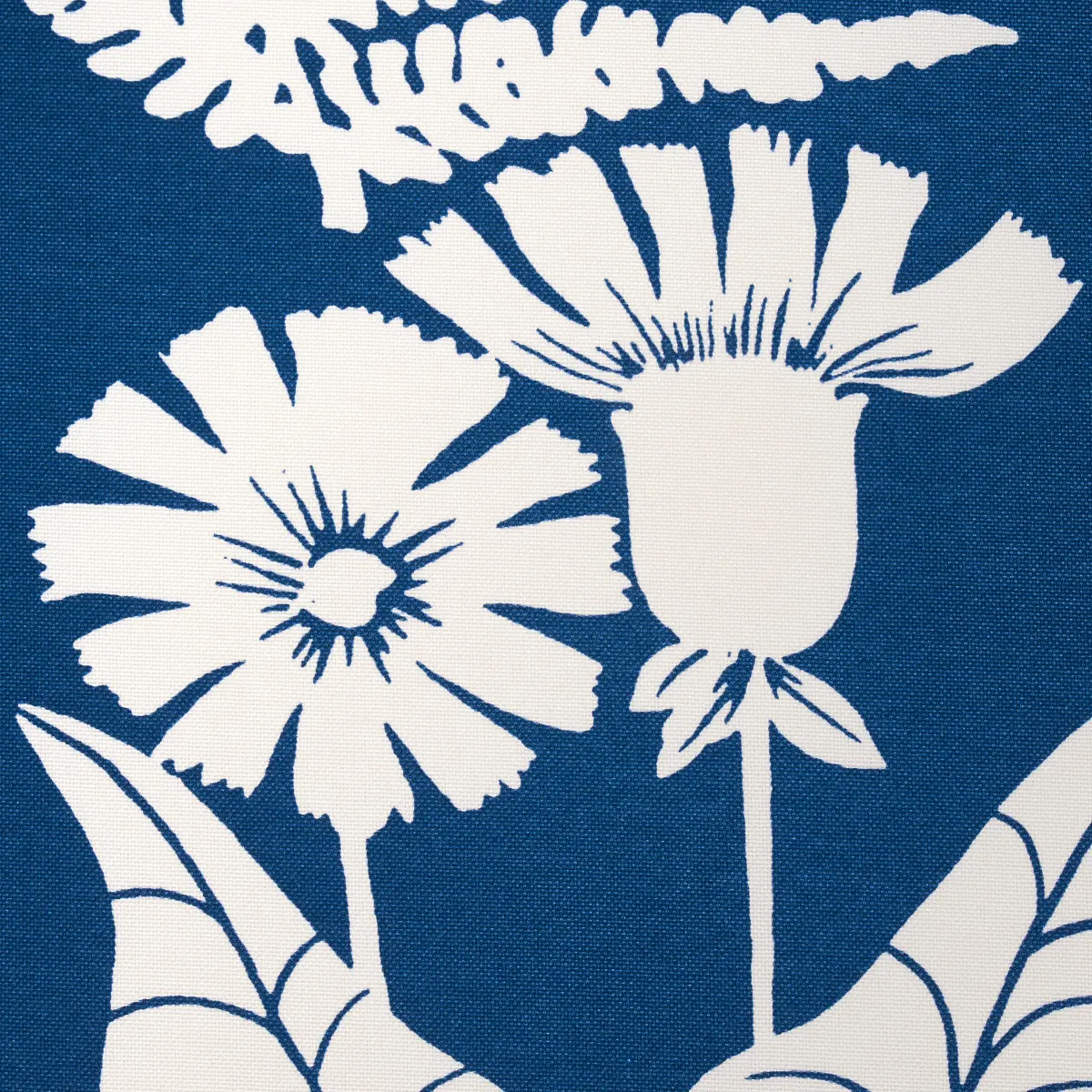 SPRING FLORAL INDOOR/OUTDOOR_ NAVY
