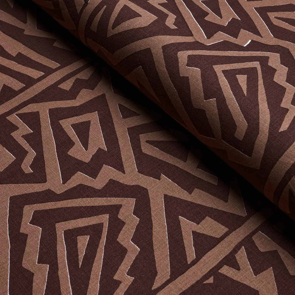JAGGED MAZE_ BROWN