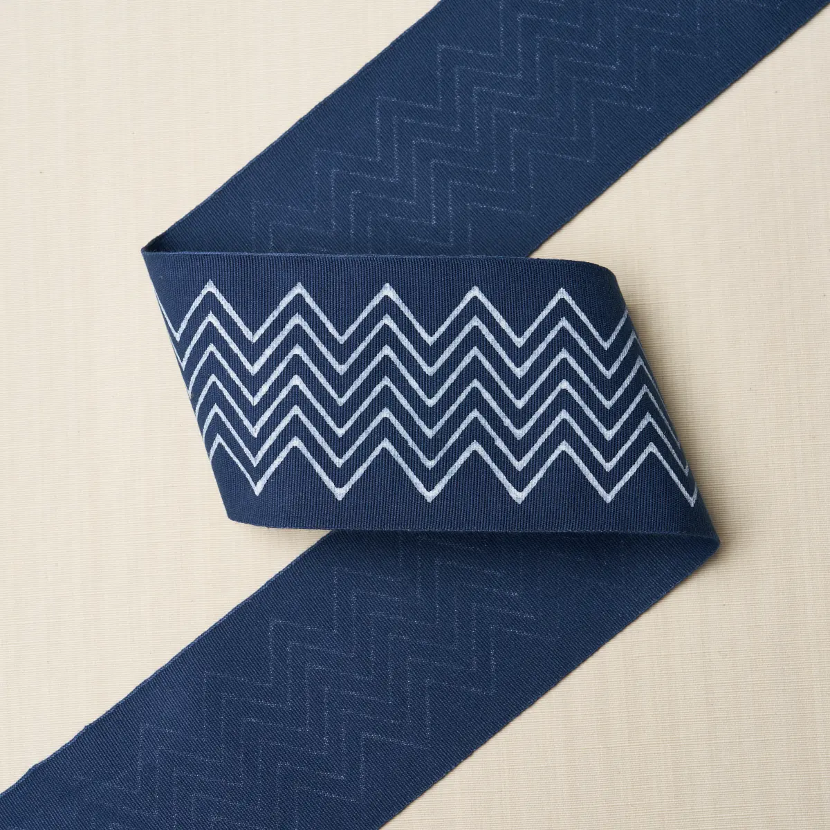 LEORA HAND BLOCKED TAPE NARROW_ INDIGO