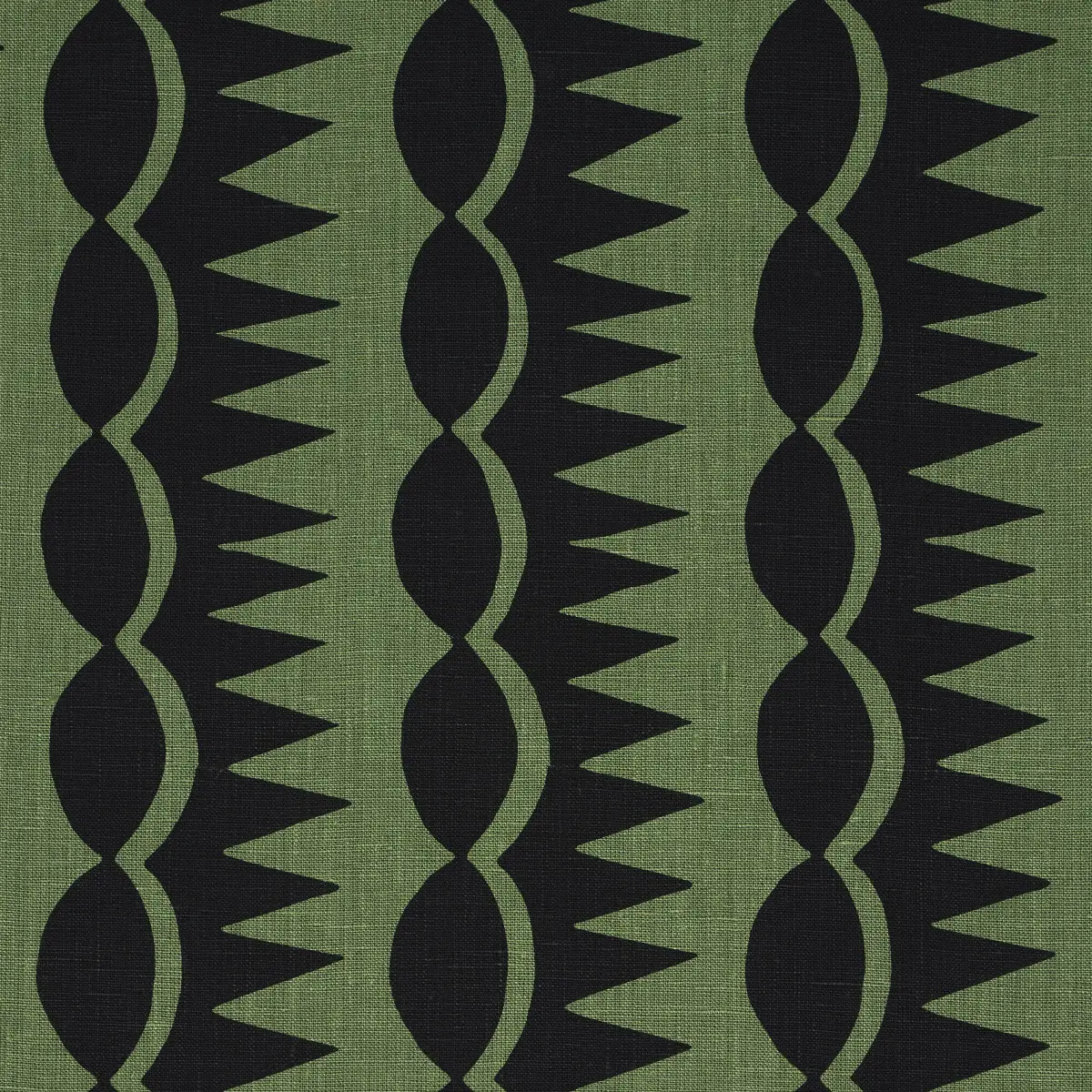 DAGGER STRIPE_ BLACK ON GREEN