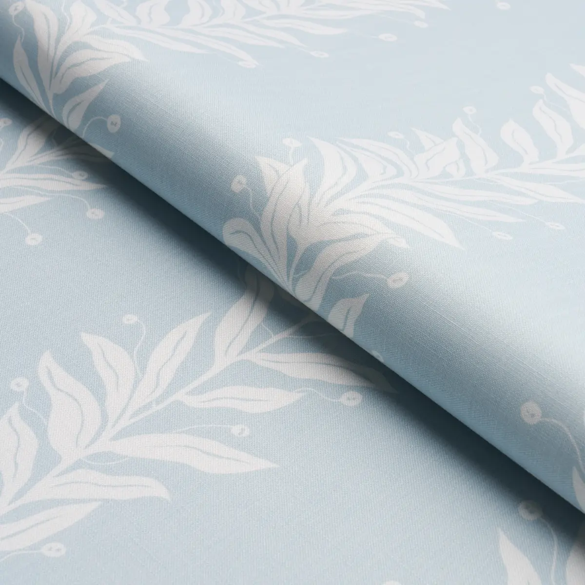 TENDRIL STRIPE INDOOR/OUTDOOR_ SKY