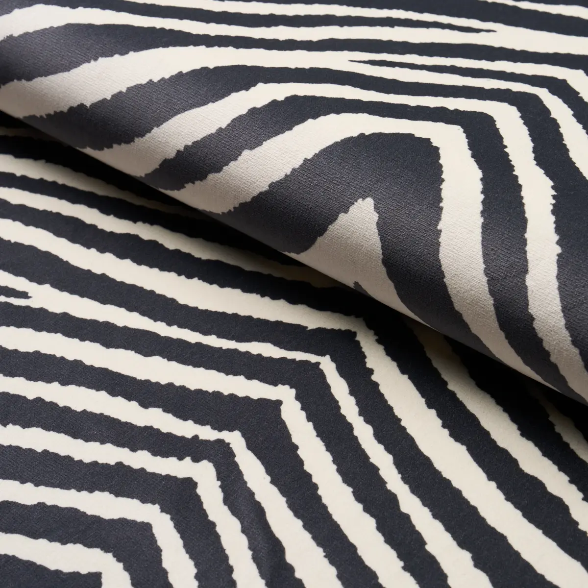 BLIXEN VELVET_ GRAPHITE