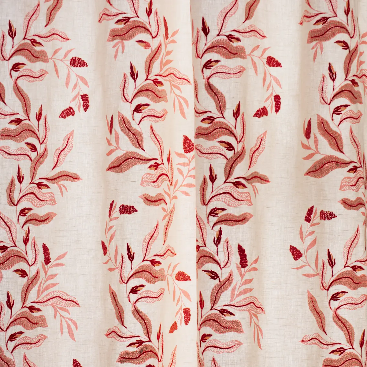 VAGARY VINES_ CORAL
