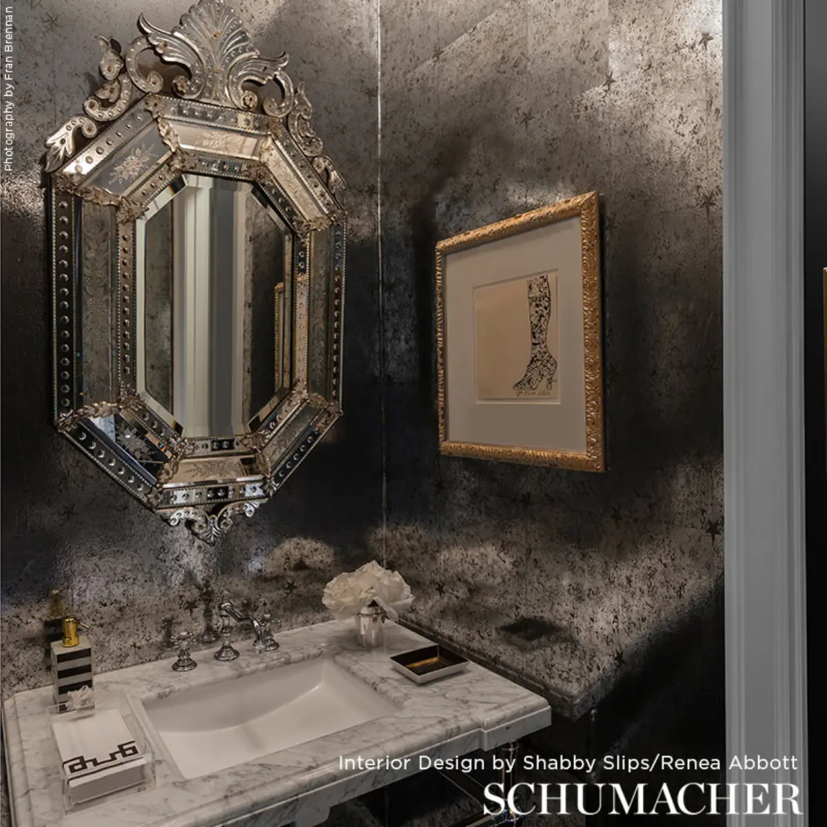 GLASS PANELING_ SILVER