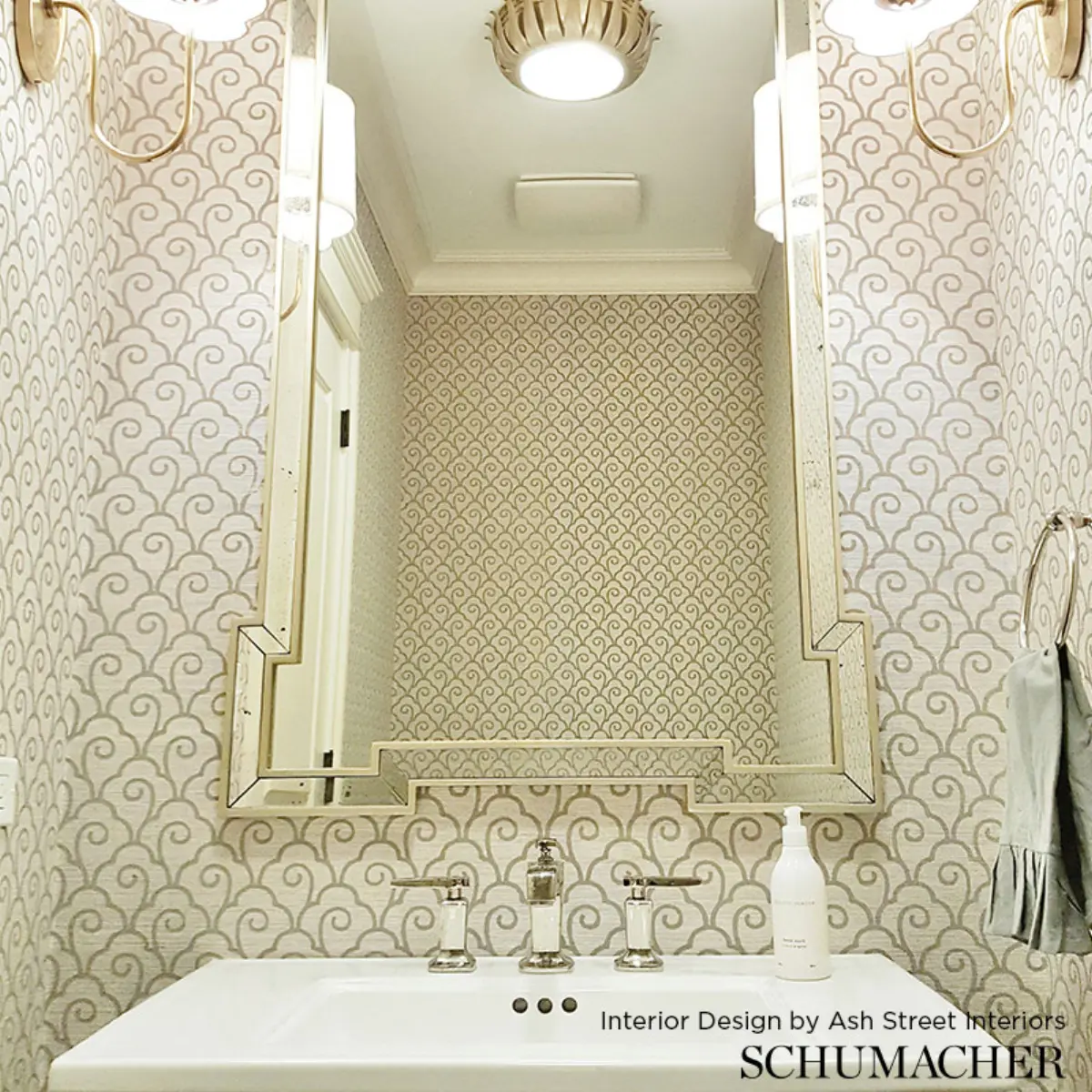 SCALLOP FILIGREE SISAL_ GOLD ON LACQUER