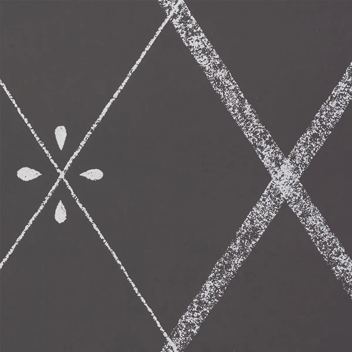 Kasumi Diamond_ CHALKBOARD
