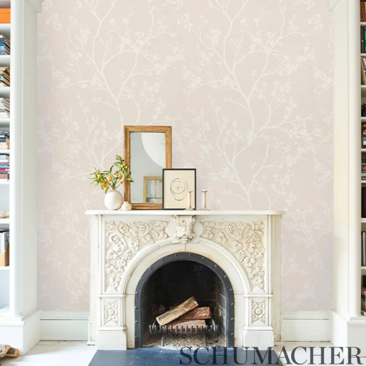 TWIGGY VINYL_ BLACK ON IVORY