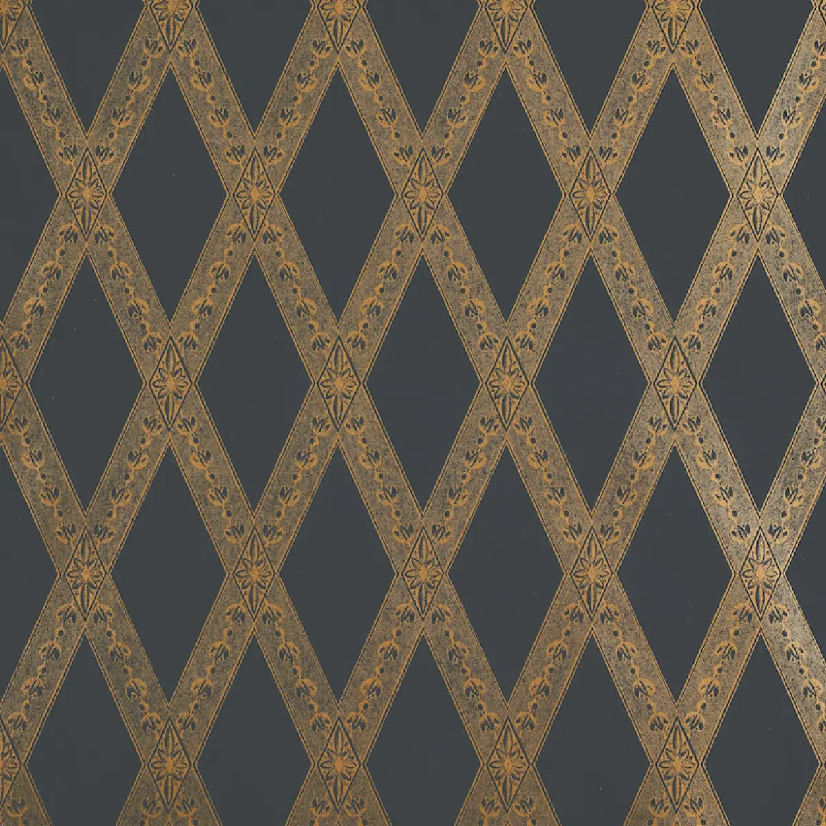 LES LOSANGES TOILE_ GOLD ON BLACK