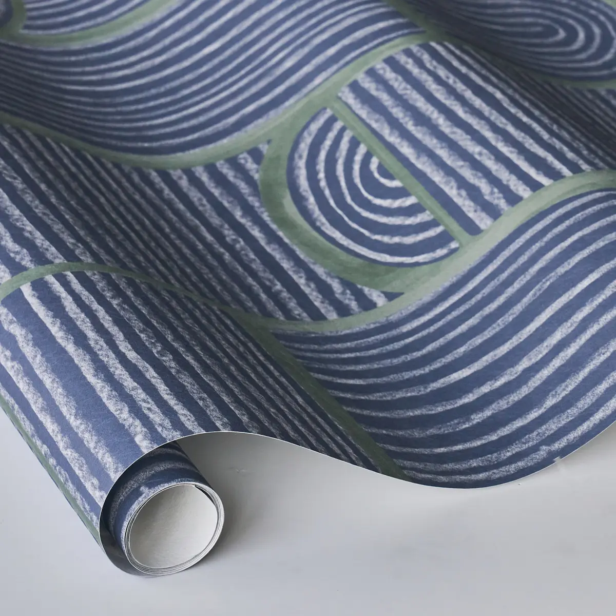 BLOOMSBURY_ DEEP NAVY