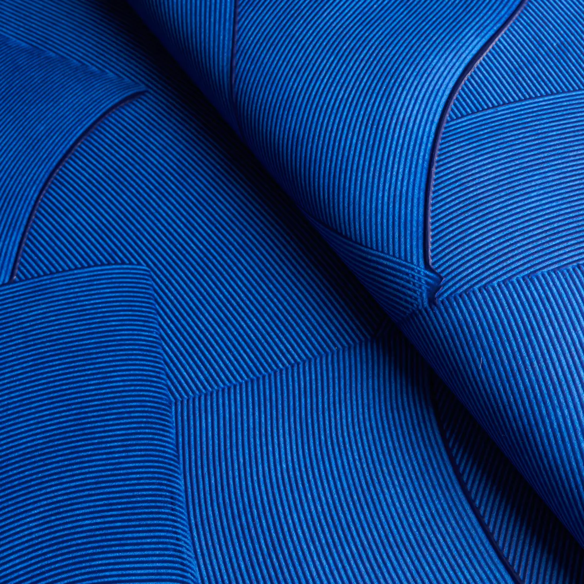 Hand Combed Plaster_ YVES BLUE