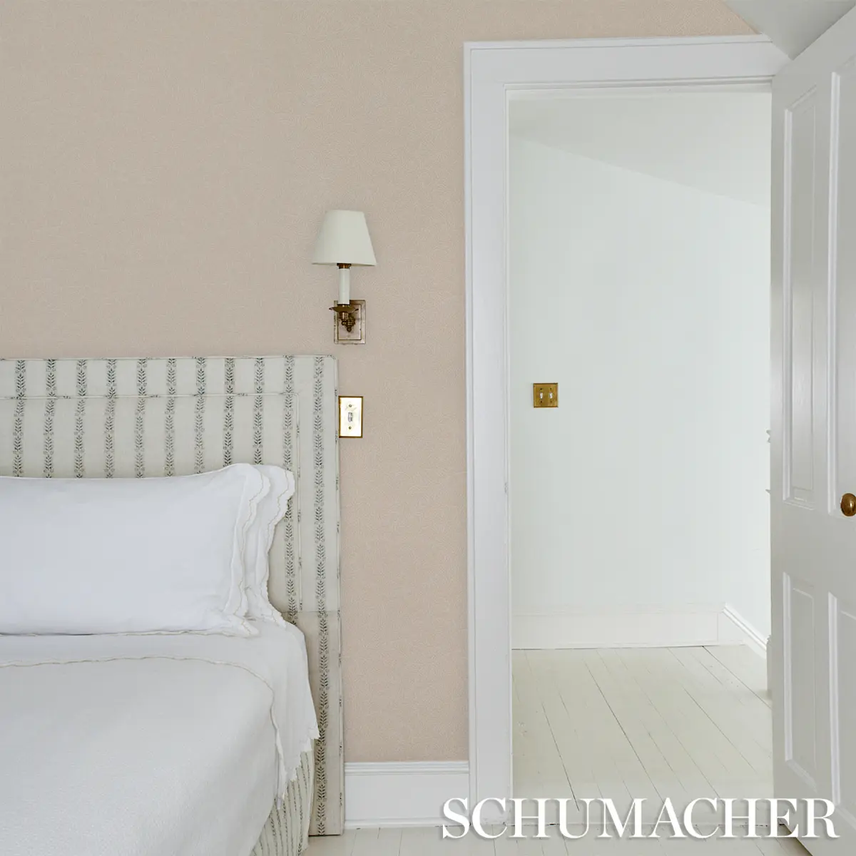 BOUGAINVILLEA_ NEUTRAL
