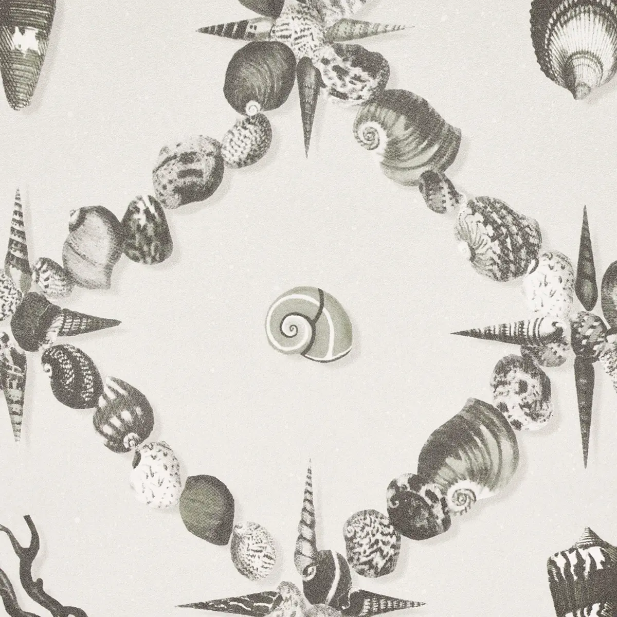 GROTTO TREILLAGE_ GRISAILLE
