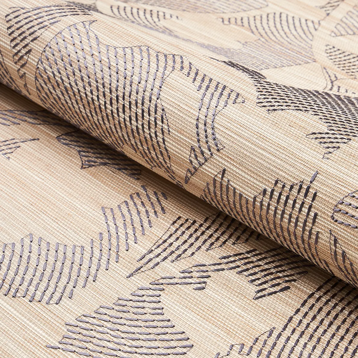 KANTHA EMBROIDERED FLOWER SISAL_ CARBON