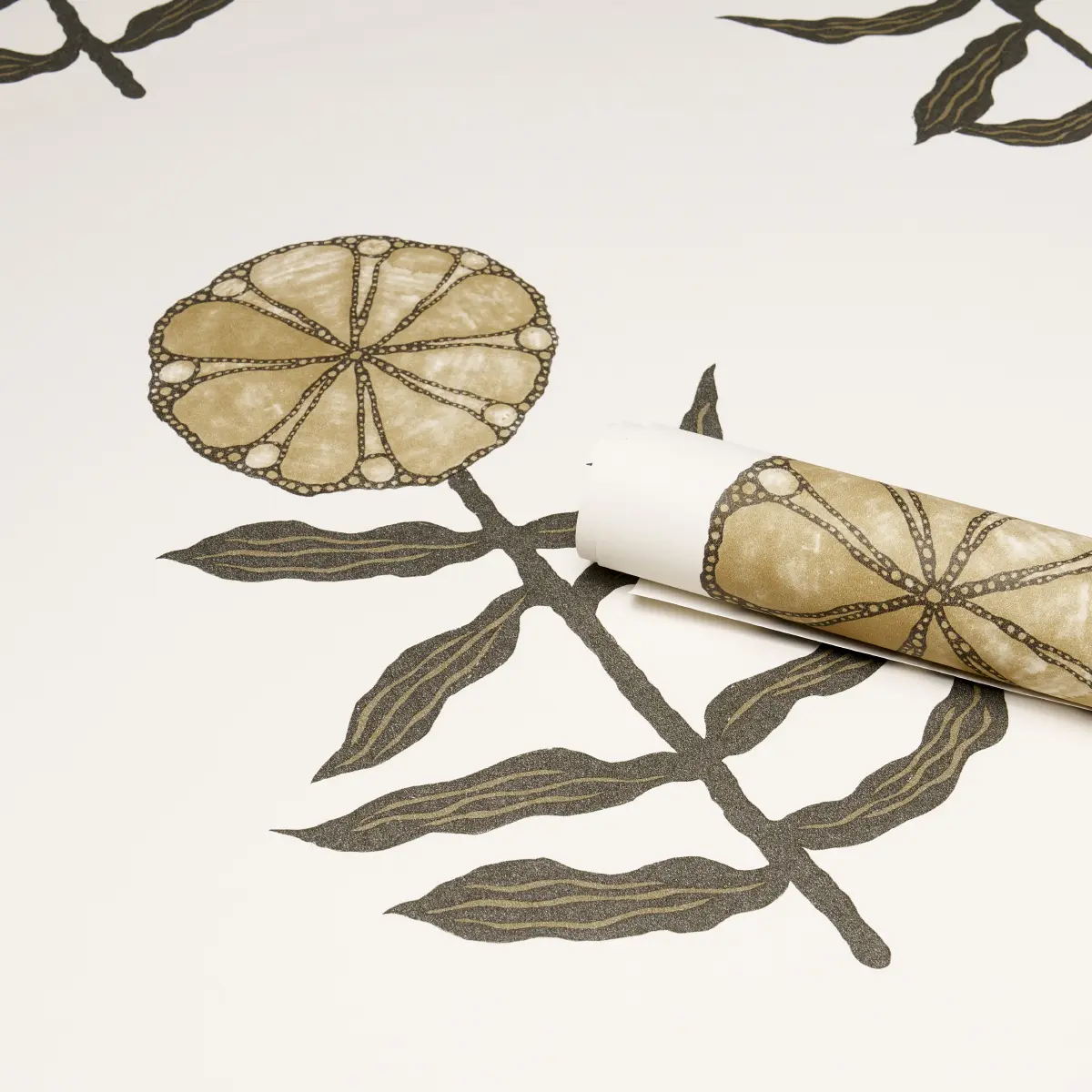 PRETTY PETALS_ NEUTRAL