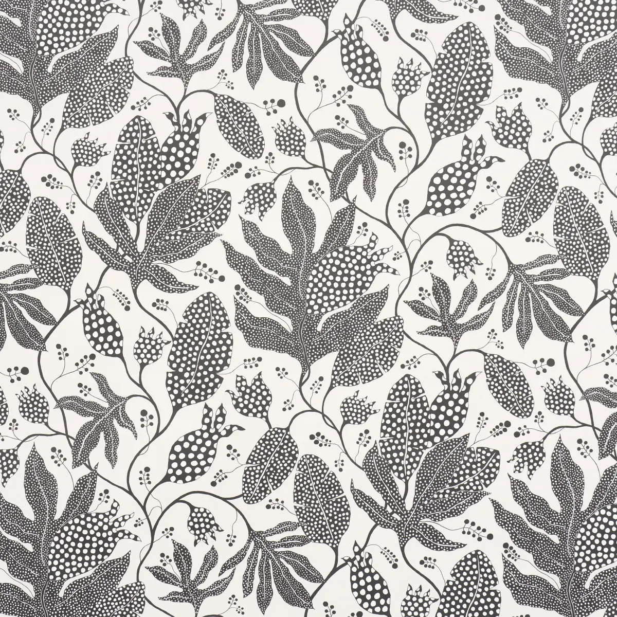 POLKA DOT JUNGLE_ BLACK & CREAM