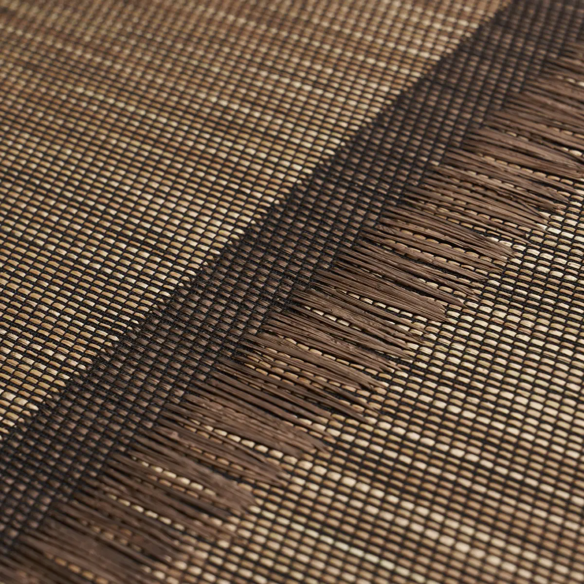 AXEL FRINGE WALLCOVERING_ BROWN/COPPER