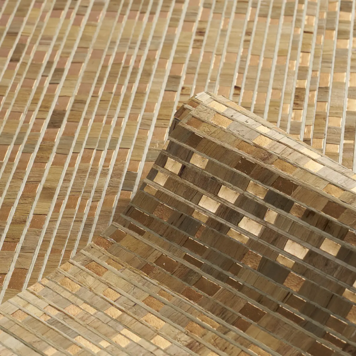 ETTI WATERLILY WALLCOVERING_ WARM GOLD