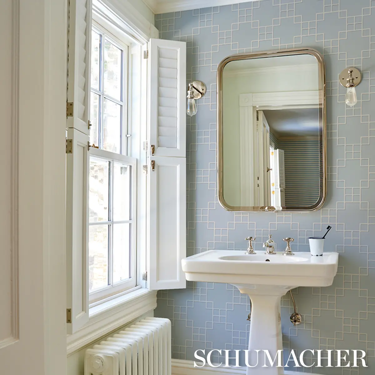 GEORGETTE TRELLIS_ LIGHT BLUE