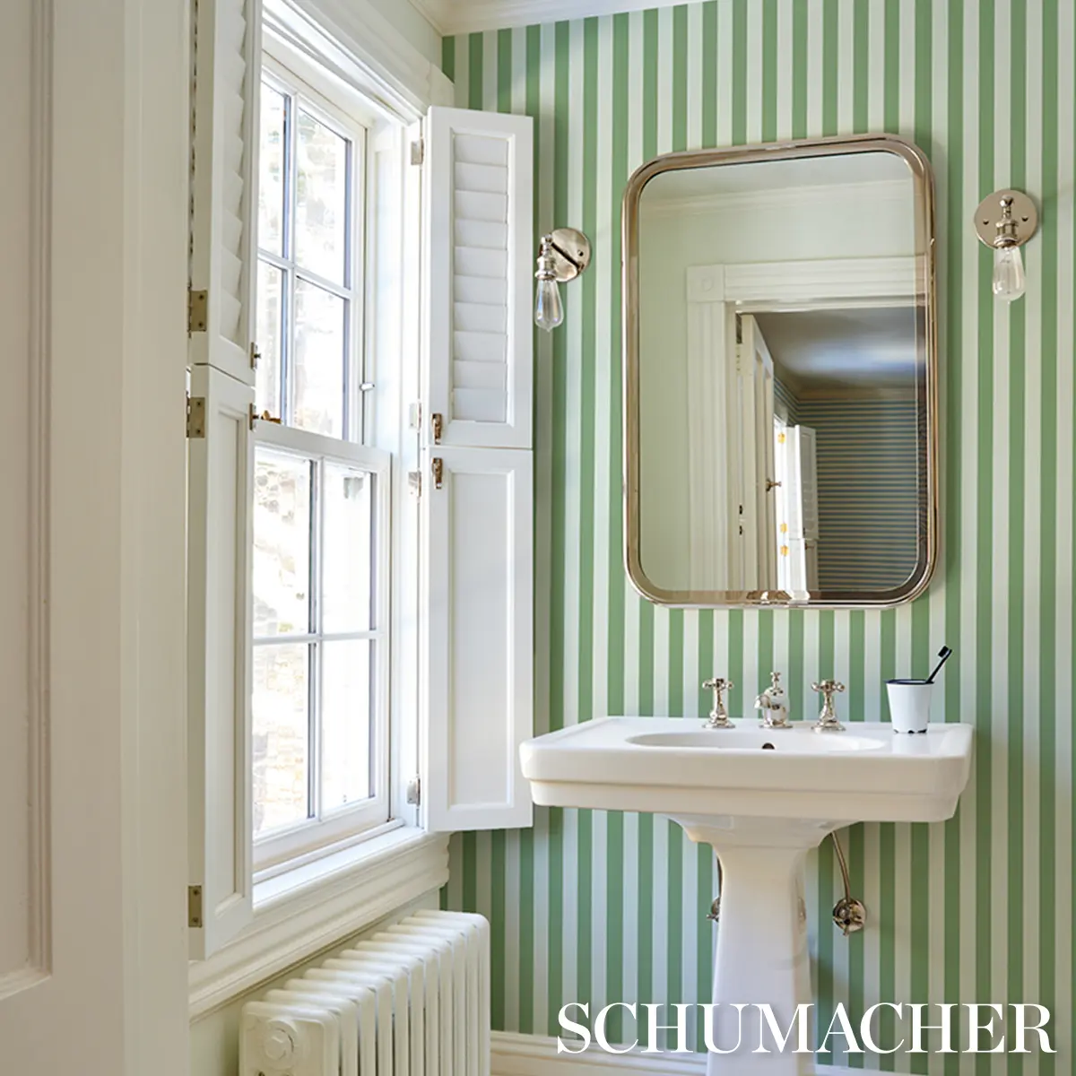Emma Stripe_ APPLE GREEN