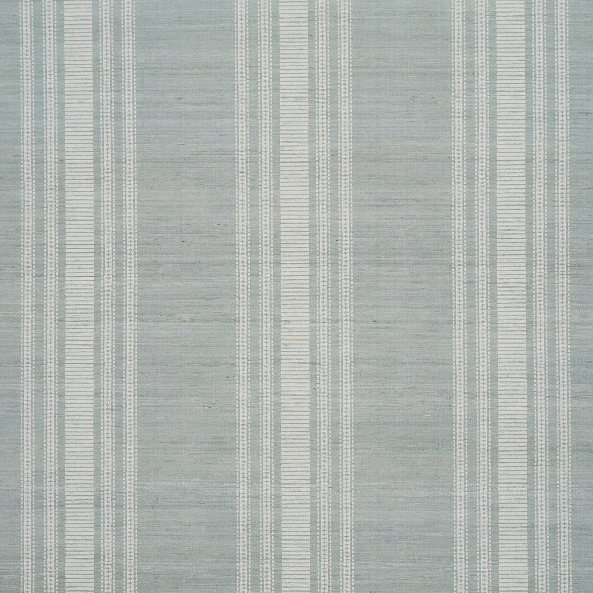 CASSIA SILK STRIPE WALLCOVERING_ SKY
