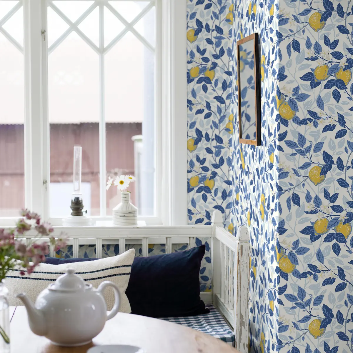 CITRONTRÄD_ BLUE AND YELLOW
