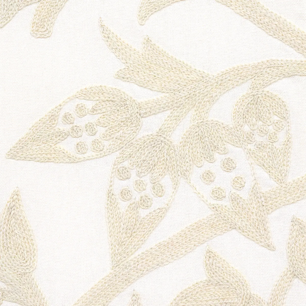 Sissinghurst Crewel_ IVORY