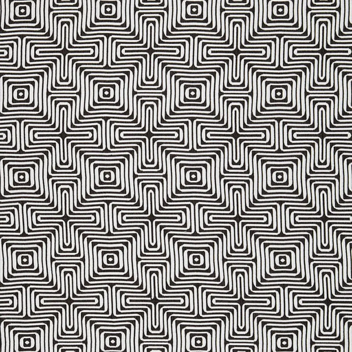 AMAZING MAZE INDOOR/OUTDOOR_ KOHL