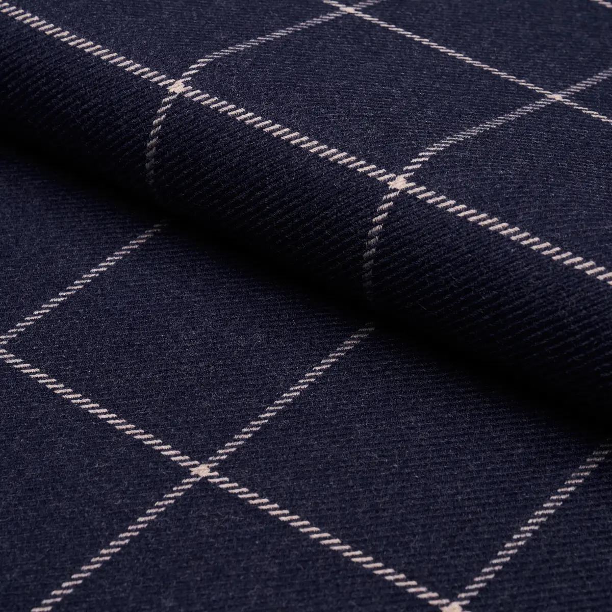 BANCROFT WOOL PLAID_ NAVY
