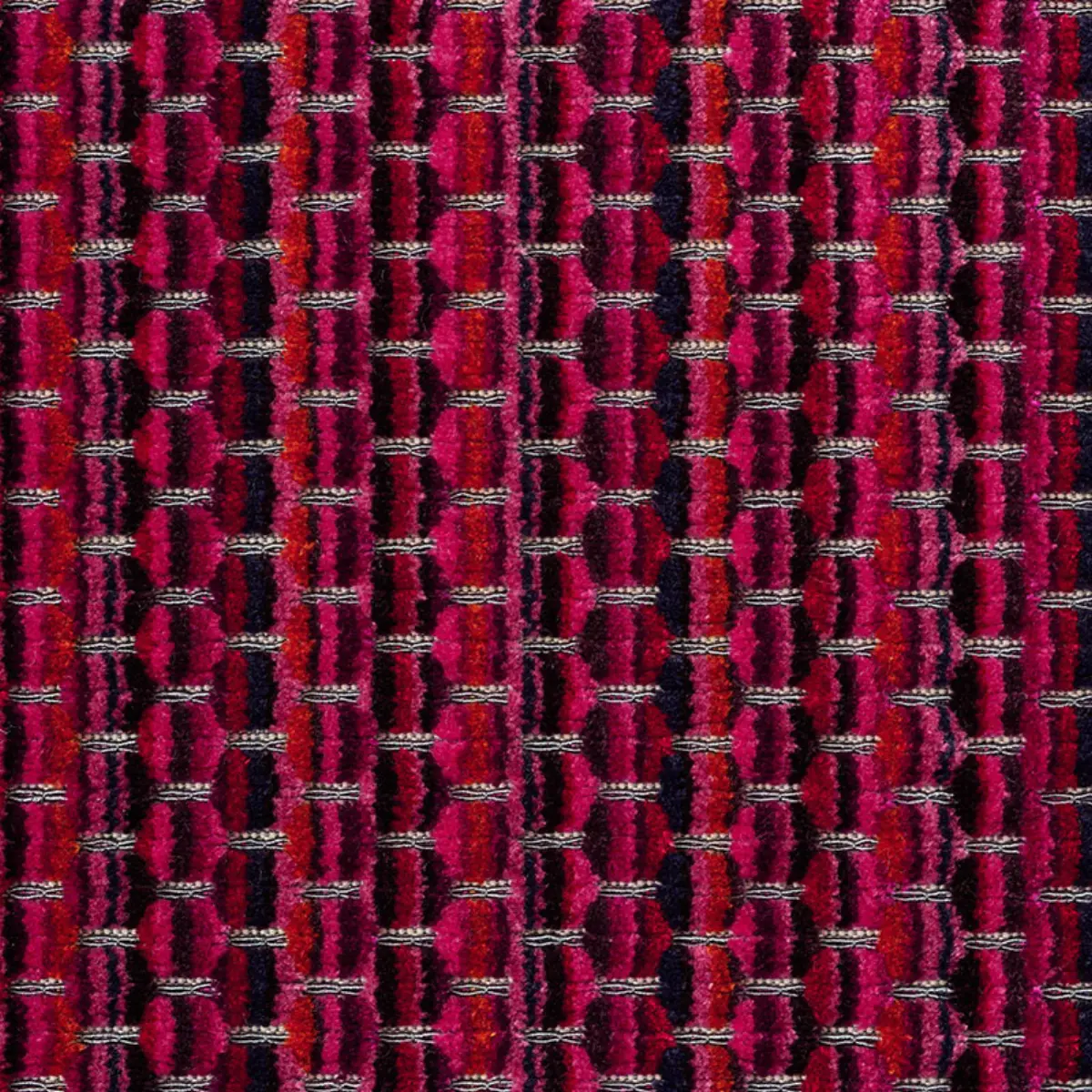 DOWNTOWN VELVET_ GARNET