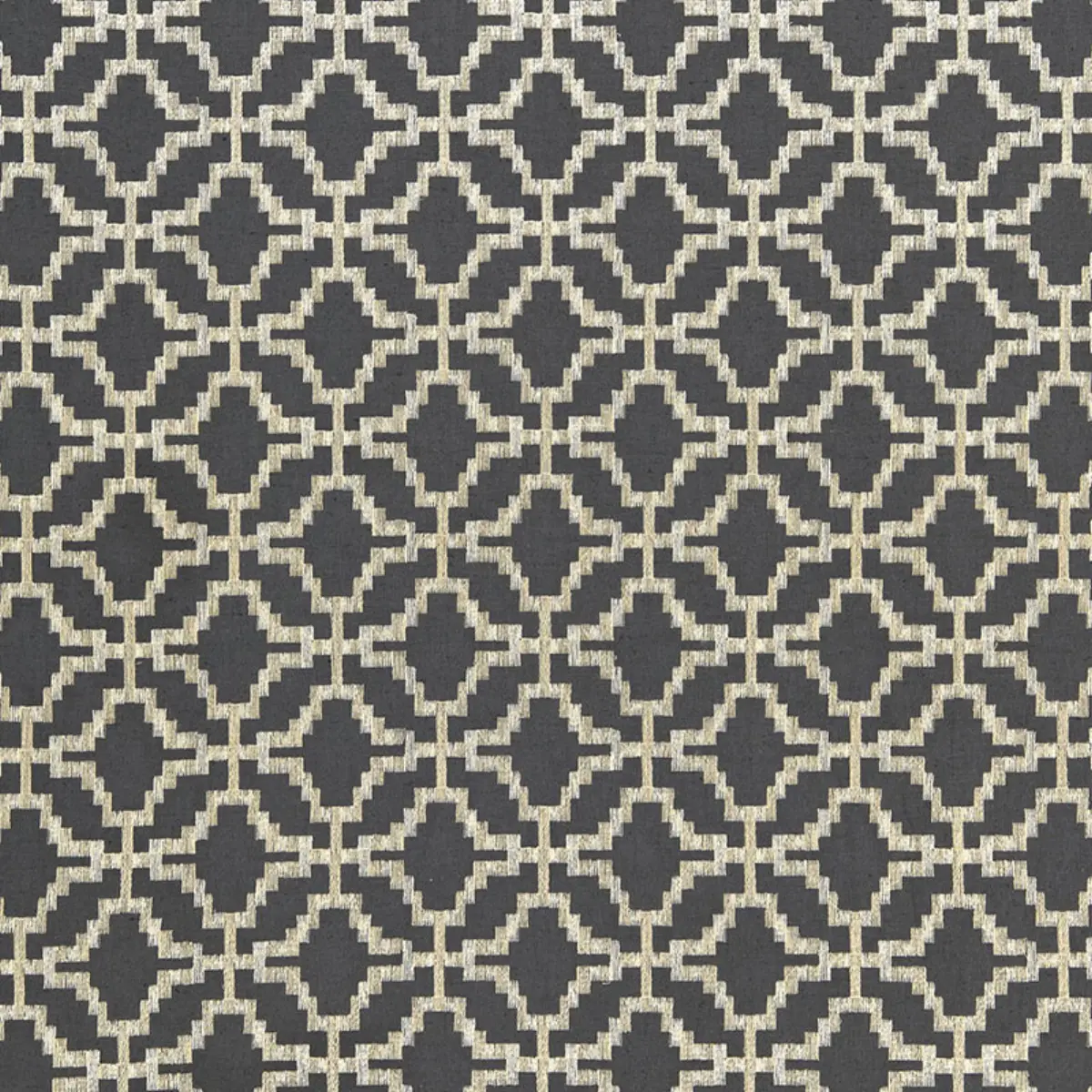 Sarana Linen Embroidery_ CARBON
