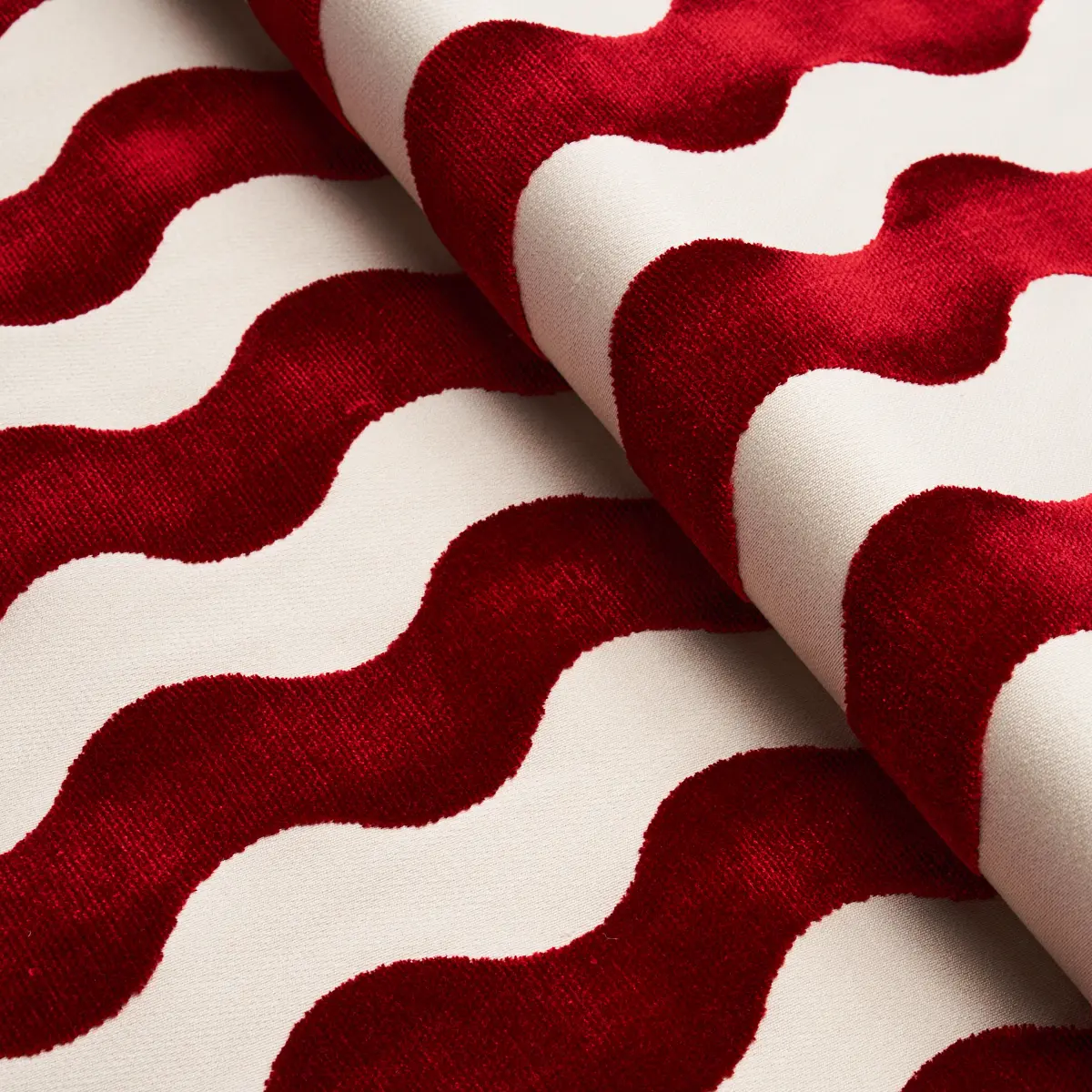 THE WAVE VELVET_ RED