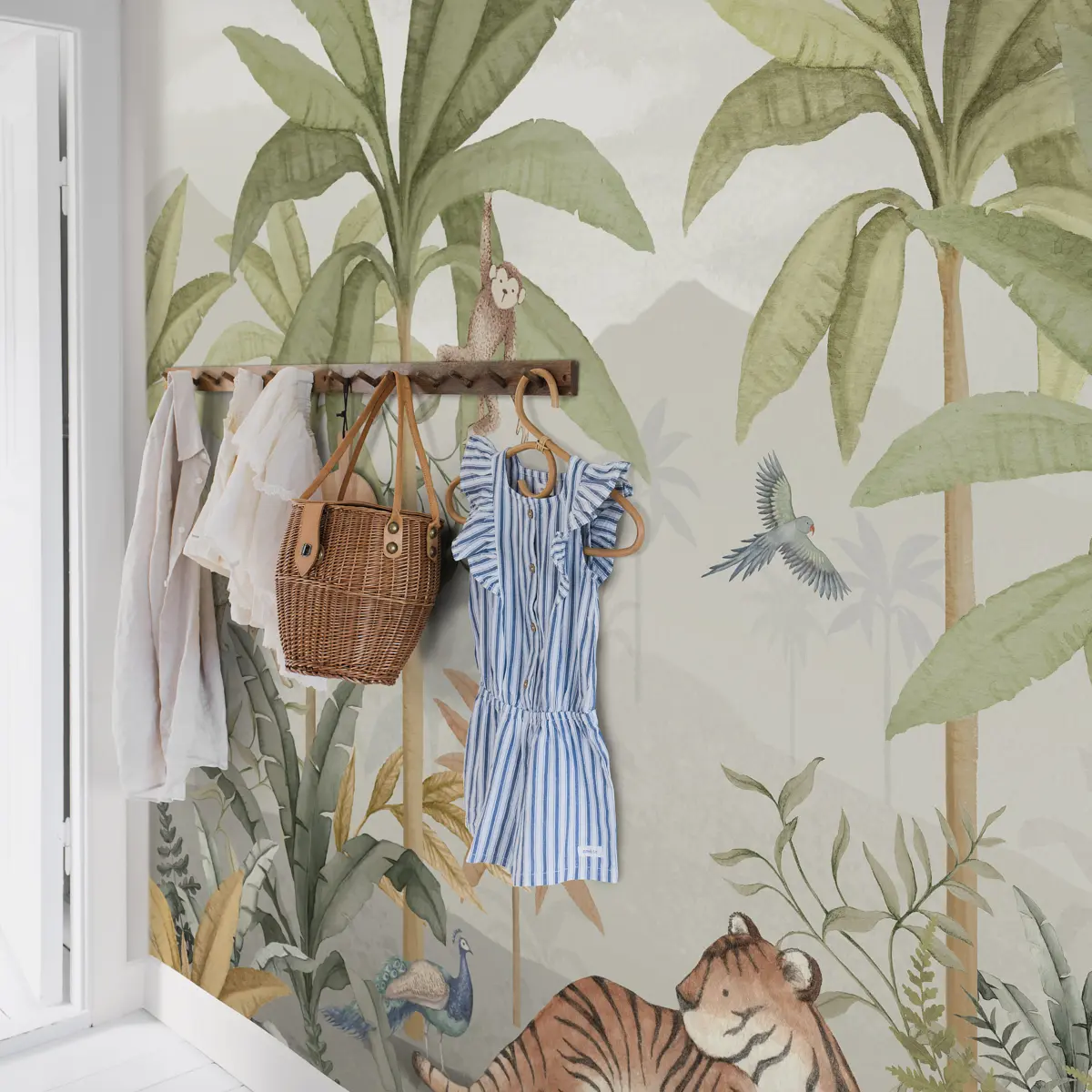WILD JUNGLE MURAL_ MULTI