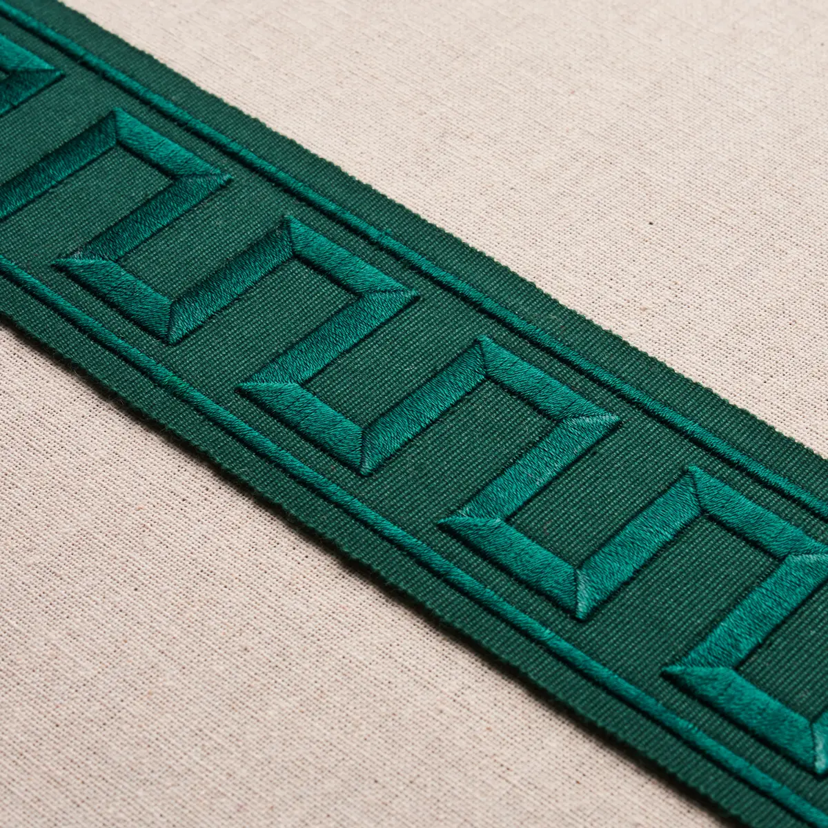 GREEK KEY EMBROIDERED TAPE_ EMERALD