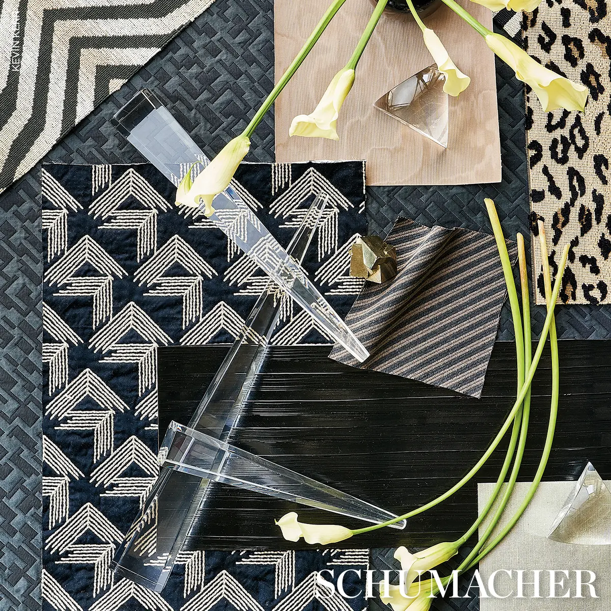 SALON MATELASSÉ SATIN_ EBONY