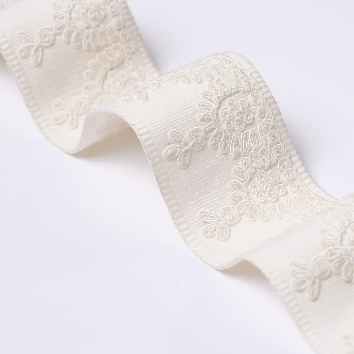 NOELIA EMBROIDERED TAPE_ WHITE