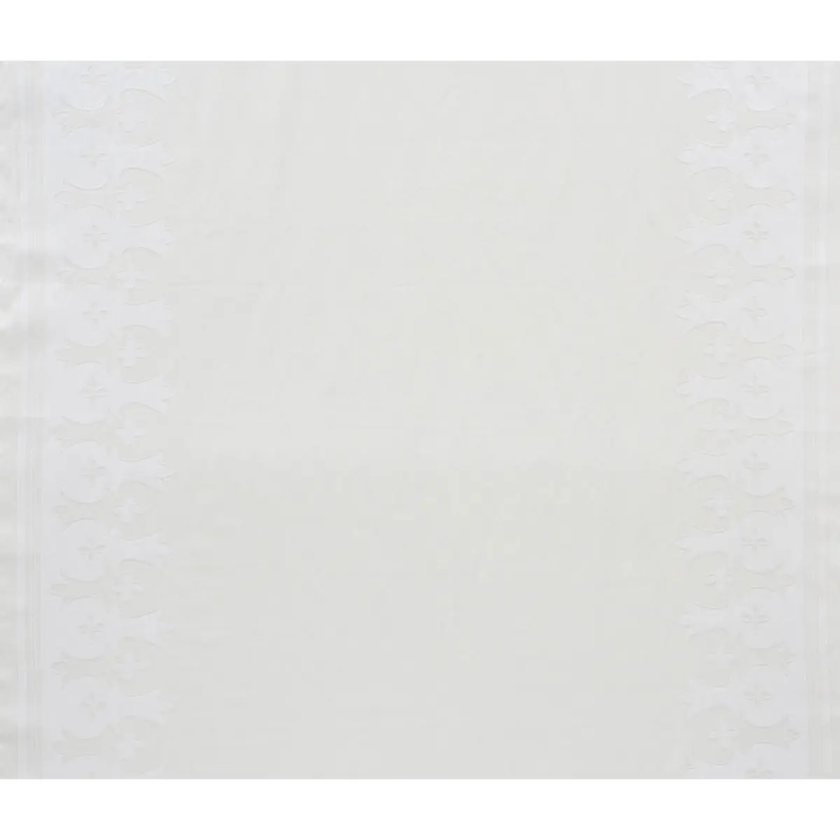 BERGAMA APPLIQUÉ_ WHITE & IVORY