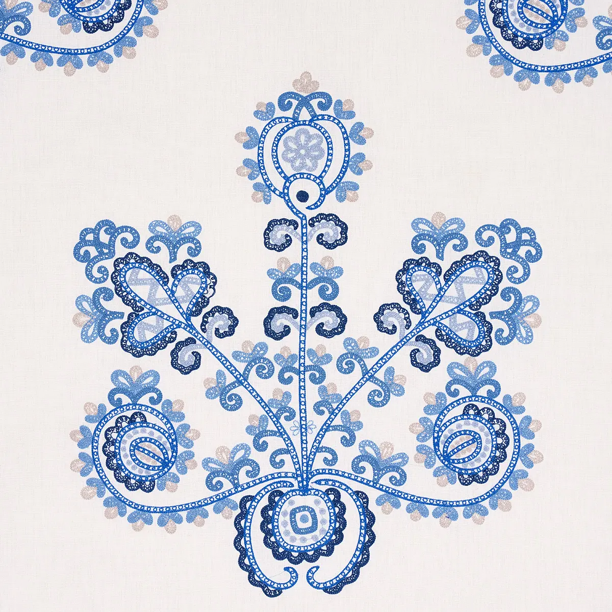 ESTRELLA EMBROIDERY_ PORCELAIN