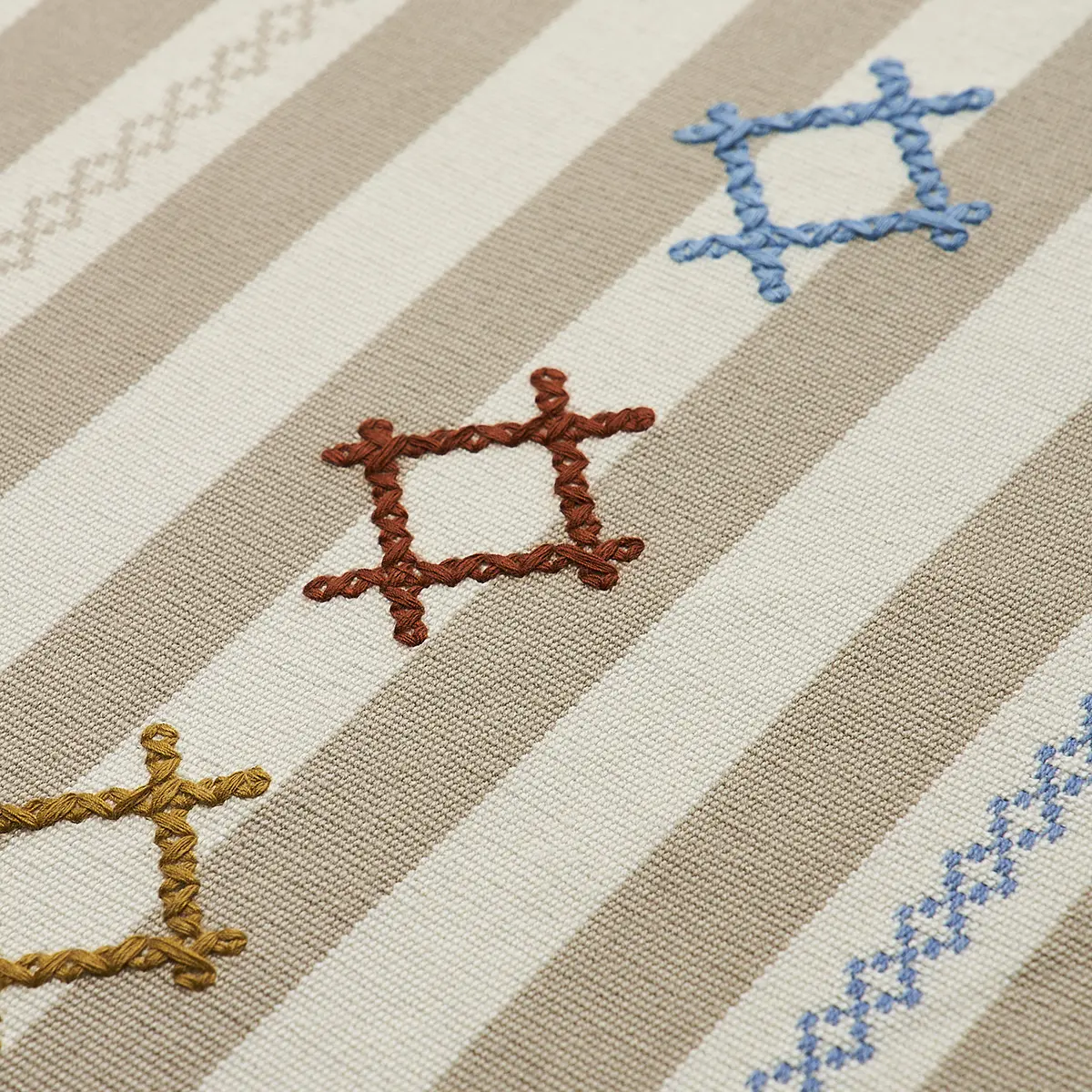 RHODES STRIPE_ NEUTRAL