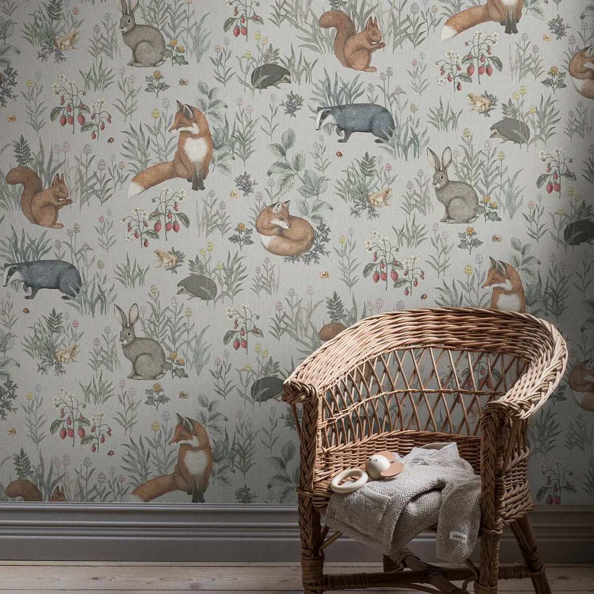 FOREST FRIENDS MURAL_ MULTI