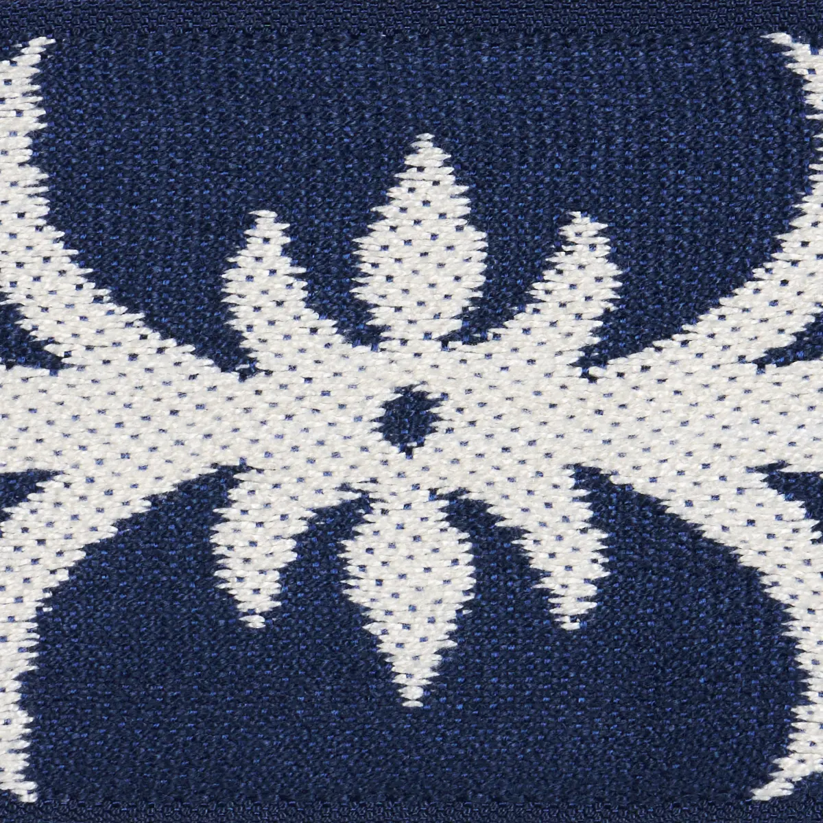 ACANTHUS TAPE_ ADMIRAL