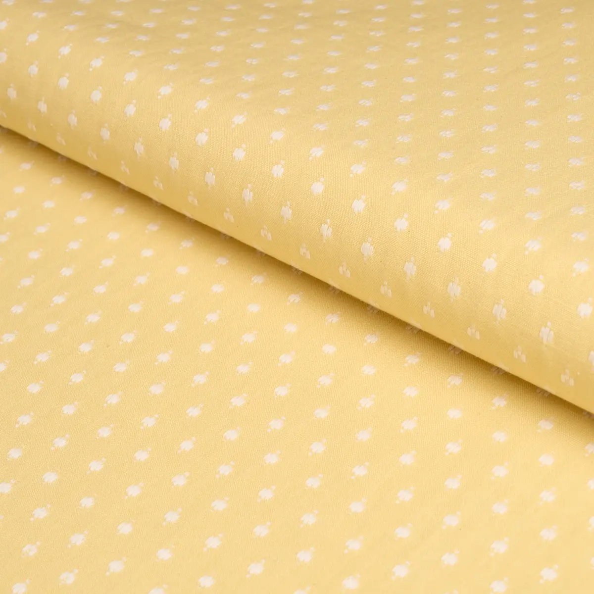 BARLOW_ IVORY ON YELLOW