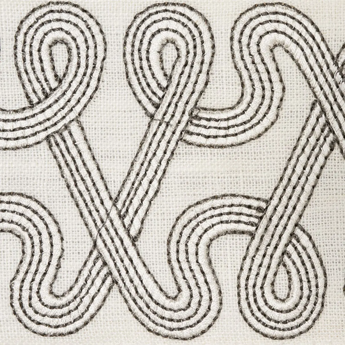 FREEFORM EMBROIDERED TAPE_ DOVE