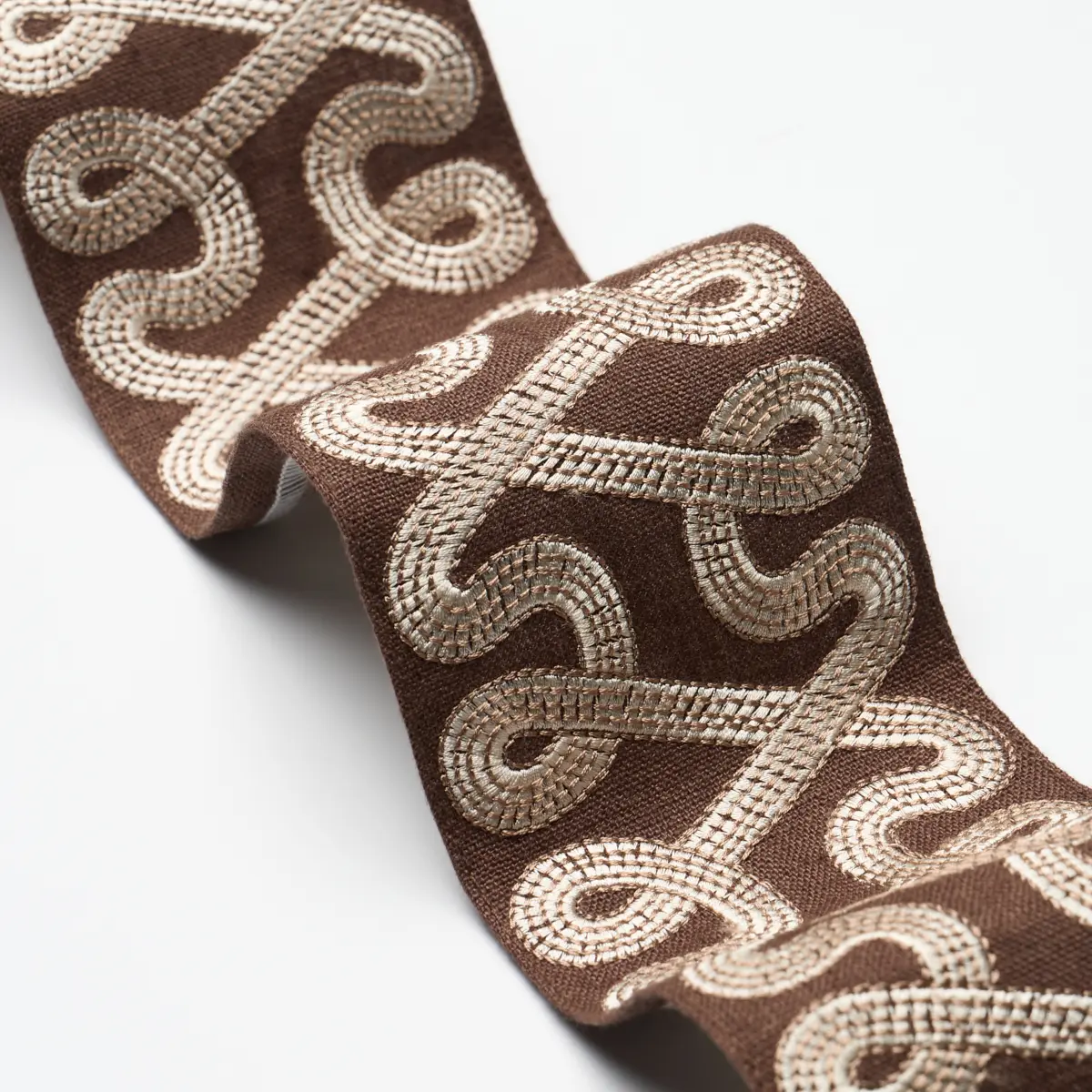 FREEFORM EMBROIDERED TAPE_ CHOCOLATE