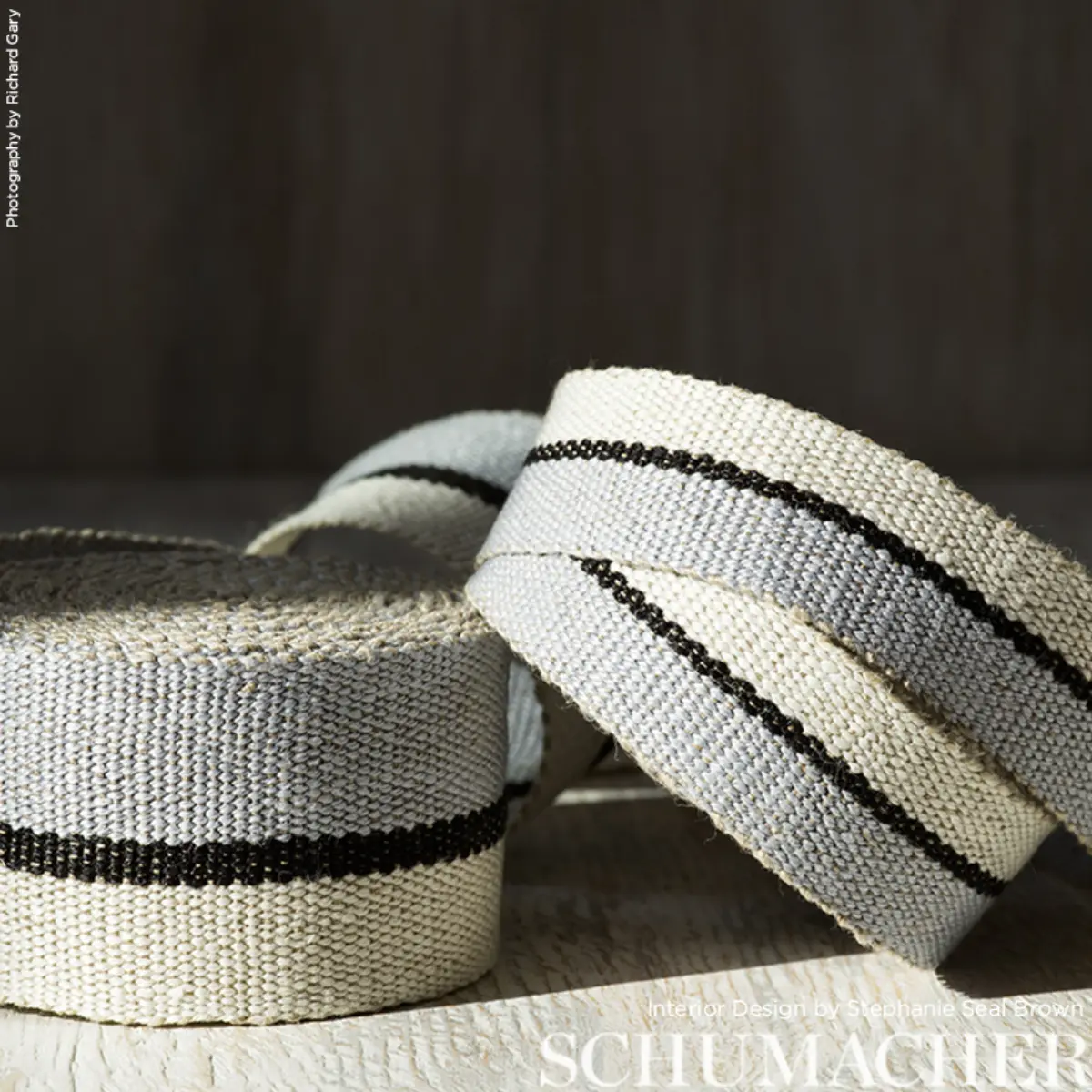 ILE SAINT-LOUIS NARROW TAPE_ WHITE BLACK & SILVERY BLUE