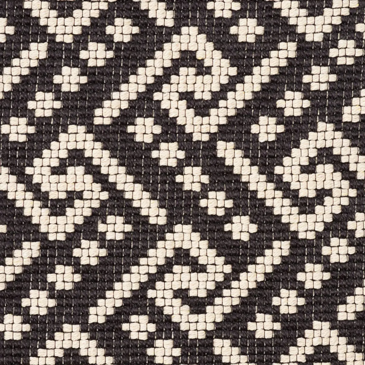 IONIC WEAVE_ BLACK
