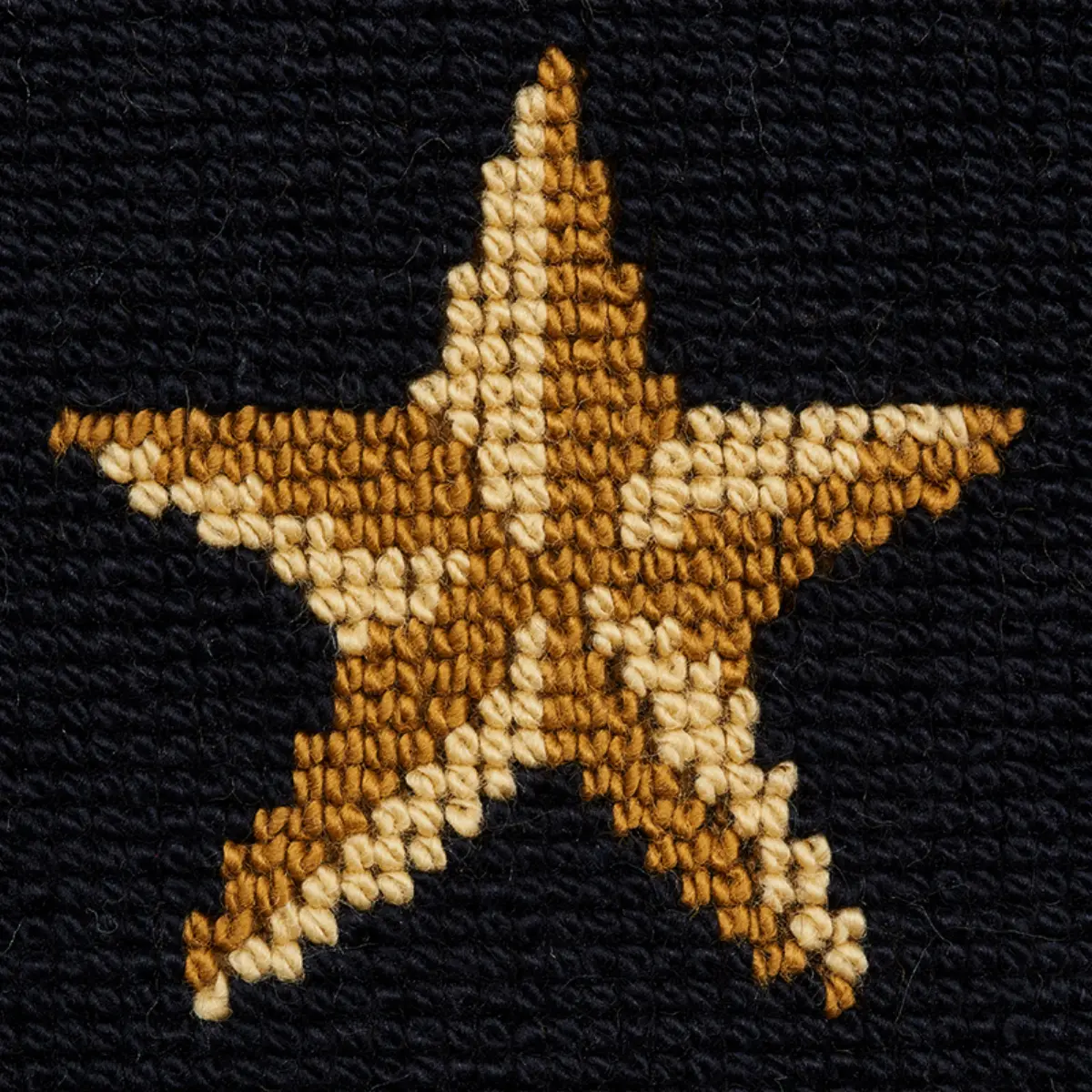STAR ÉPINGLÉ_ BLACK