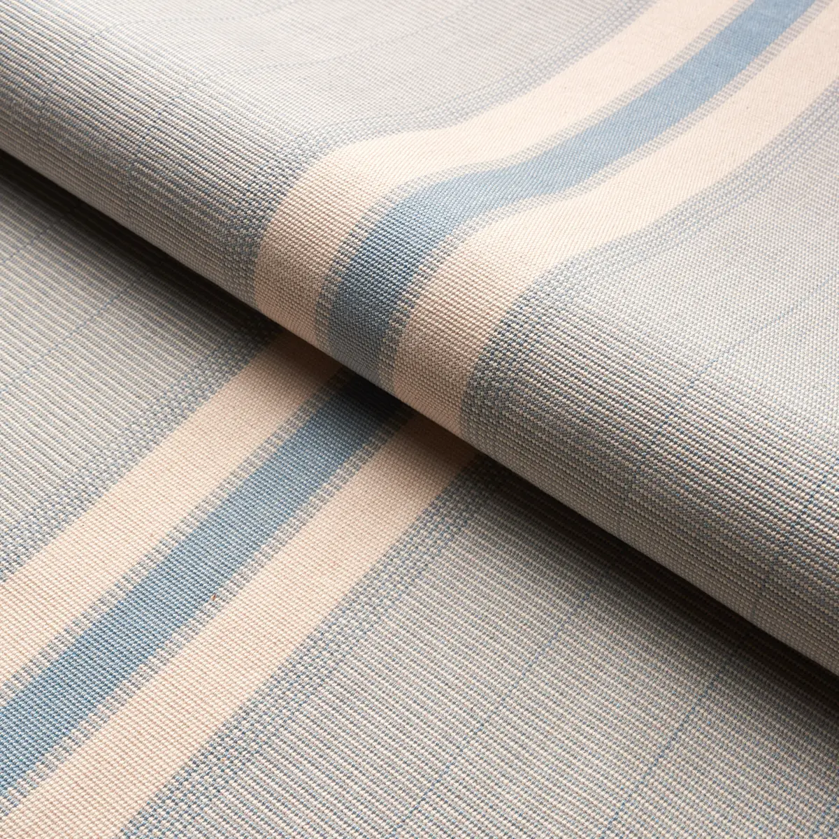 IPALA HAND WOVEN STRIPE_ SKY